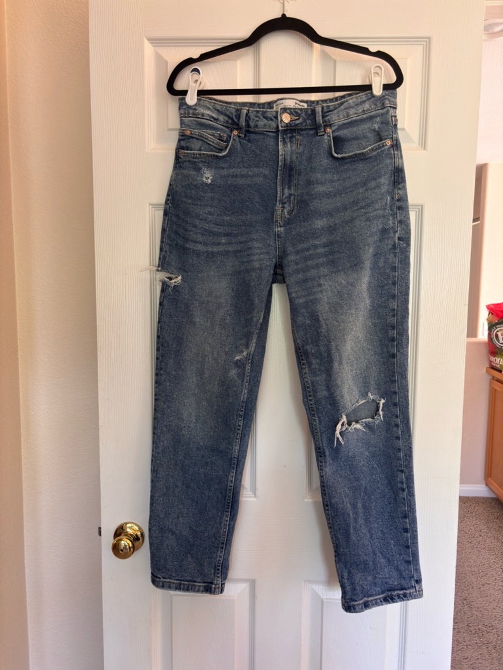 stradivarius Mom Jeans in Medium Blue with Distressing